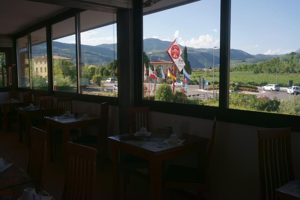 Hotel Valpolicella International San Pietro in Cariano Exterior photo